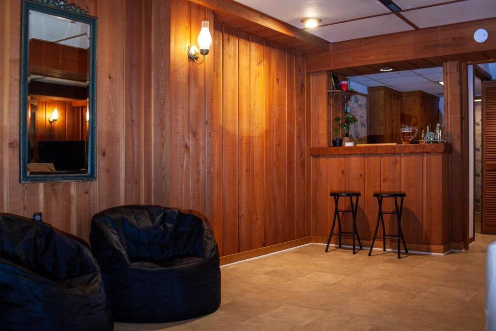 Modern Cabin With Hot Tub Grill Lake Beach Wineries Hiking Fishing And Hershey Park Family And Pet Friendly Superhosts On Ab&B Mount Gretna Exterior foto