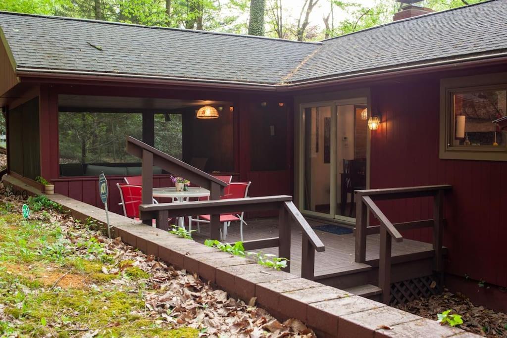 Modern Cabin With Hot Tub Grill Lake Beach Wineries Hiking Fishing And Hershey Park Family And Pet Friendly Superhosts On Ab&B Mount Gretna Exterior foto