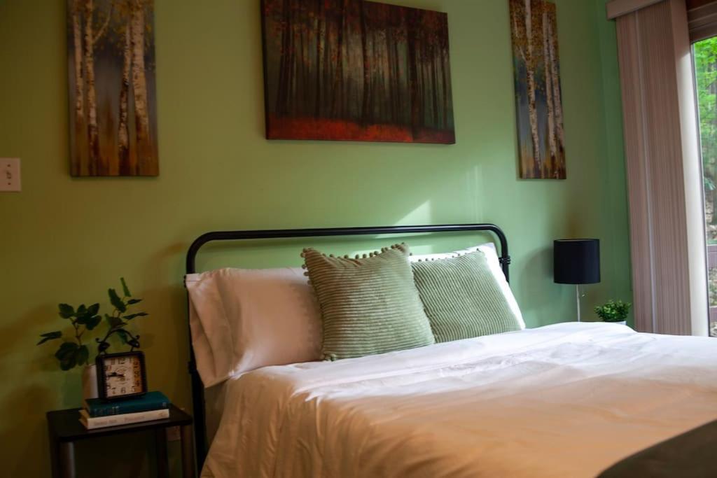 Modern Cabin With Hot Tub Grill Lake Beach Wineries Hiking Fishing And Hershey Park Family And Pet Friendly Superhosts On Ab&B Mount Gretna Exterior foto