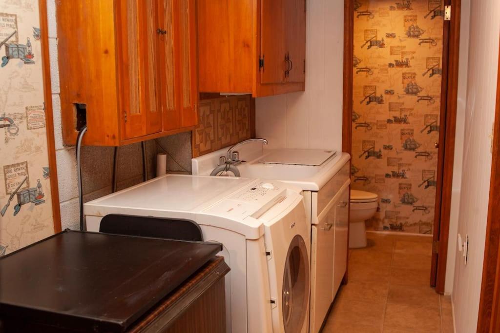 Modern Cabin With Hot Tub Grill Lake Beach Wineries Hiking Fishing And Hershey Park Family And Pet Friendly Superhosts On Ab&B Mount Gretna Exterior foto
